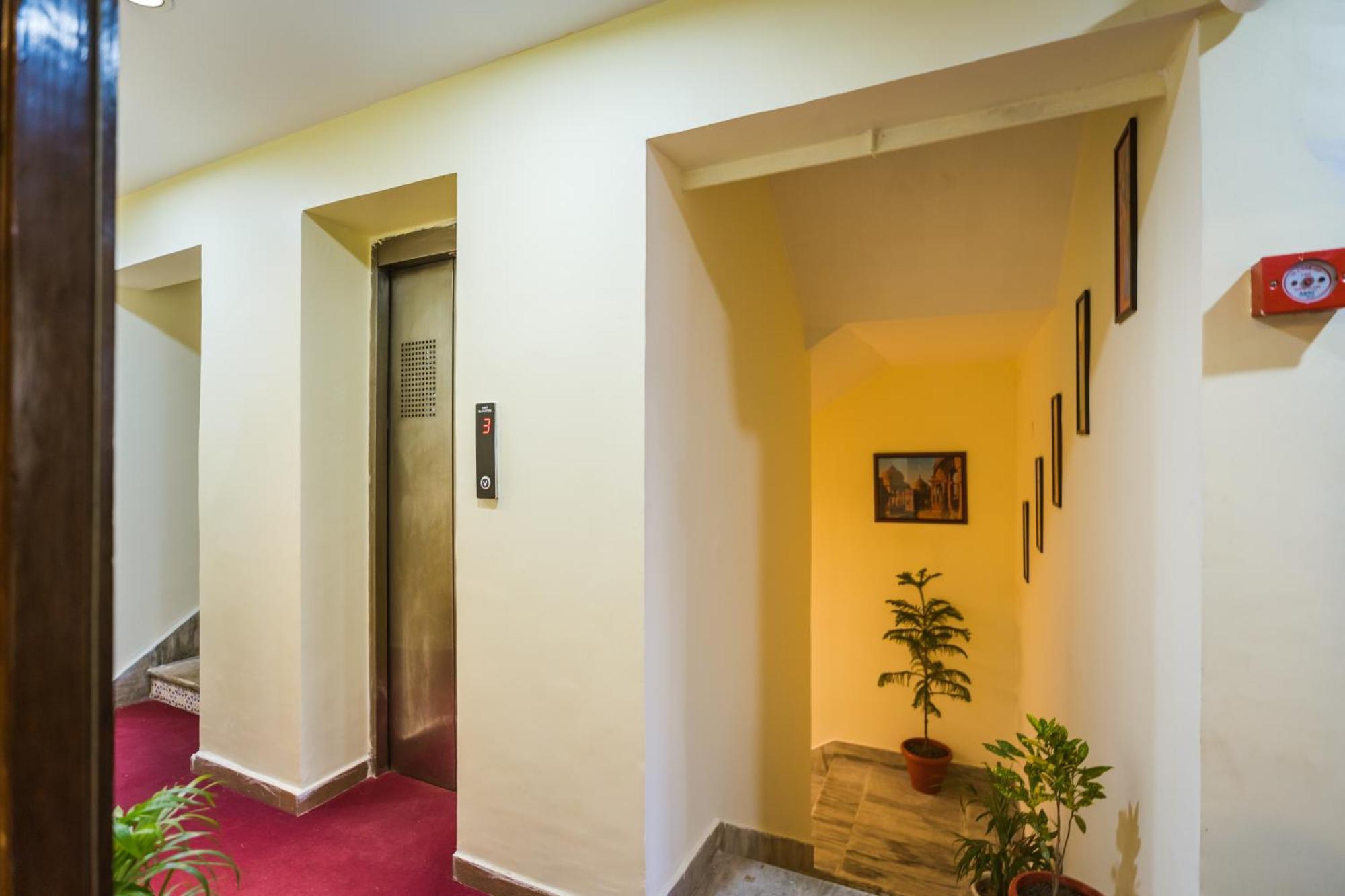 Tripli Hotels Silver Shine Bénarès Extérieur photo